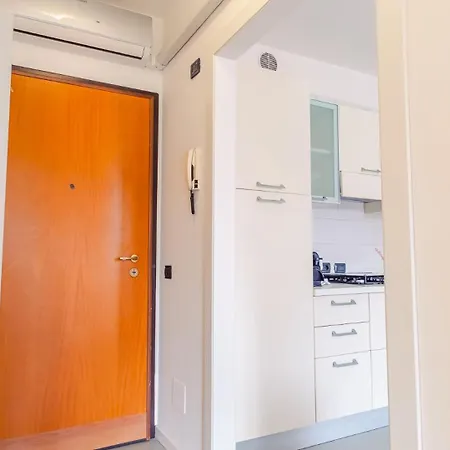 Apartment Fior Di Loto - Italian Homing Desenzano del Garda